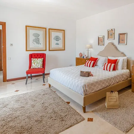 Villa Lola *